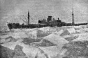 В тяжелых льдах Чукотского моря. 1933 г.
