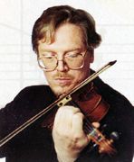 Первая скрипка Мурманской филармонии Дмитрий Гилев