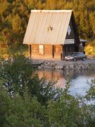 Домик «моржей» на Семеновском озере Фото И. Конюшанец 