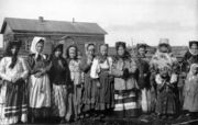 Лопарские женщины с. Ловозеро. 1910 г. Фото Густава Халстрёма 