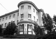 Дом в г. Полярный, в котором в 1930-е гг. жил командующий Северной флотилией К. И. Душенов. Архив С. Н. Дащинского 