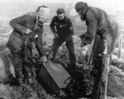 Похороны останков советского воина в Долине Славы. Из фондов МИНО 