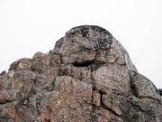 Укрепрайон на хребте. Наблюдательная точка внутри скалы на высоте 122 Фото М. Лагоды. Архив Д. Дулича 